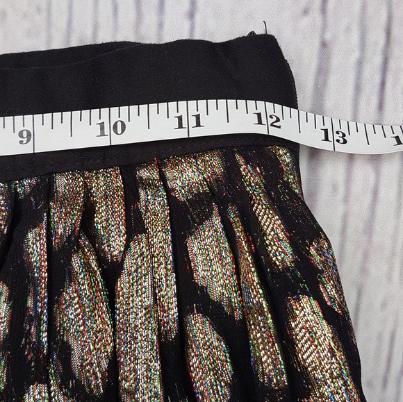 Guess Top and Asos Skirt - Picture 2 of 8